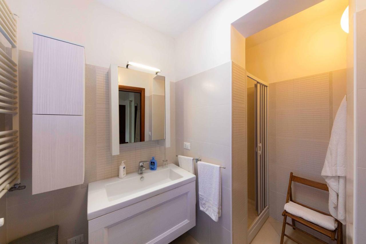 B&B La Stradella 오스투니 외부 사진