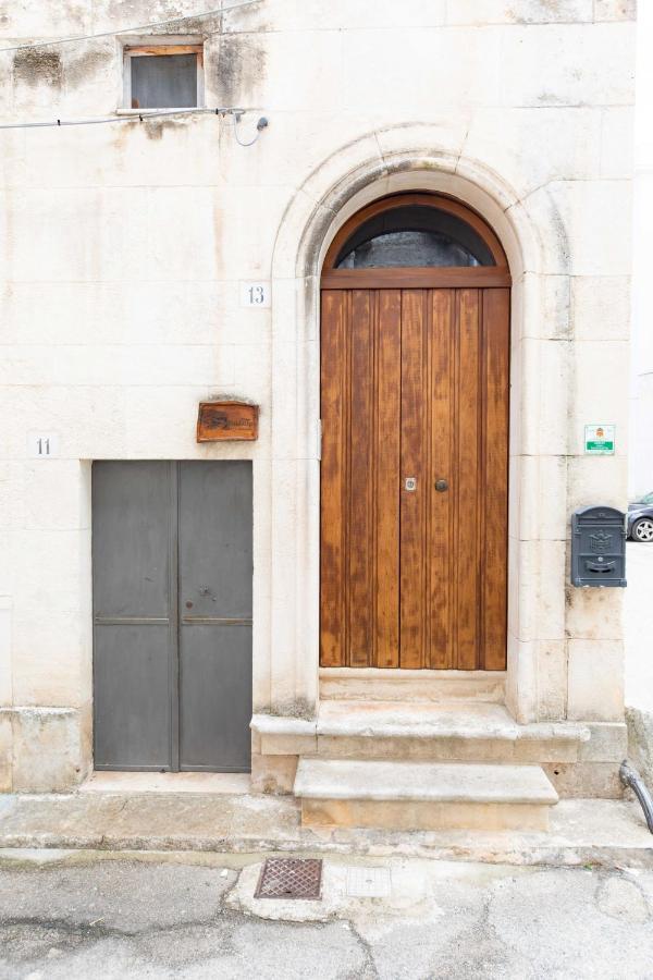 B&B La Stradella 오스투니 외부 사진